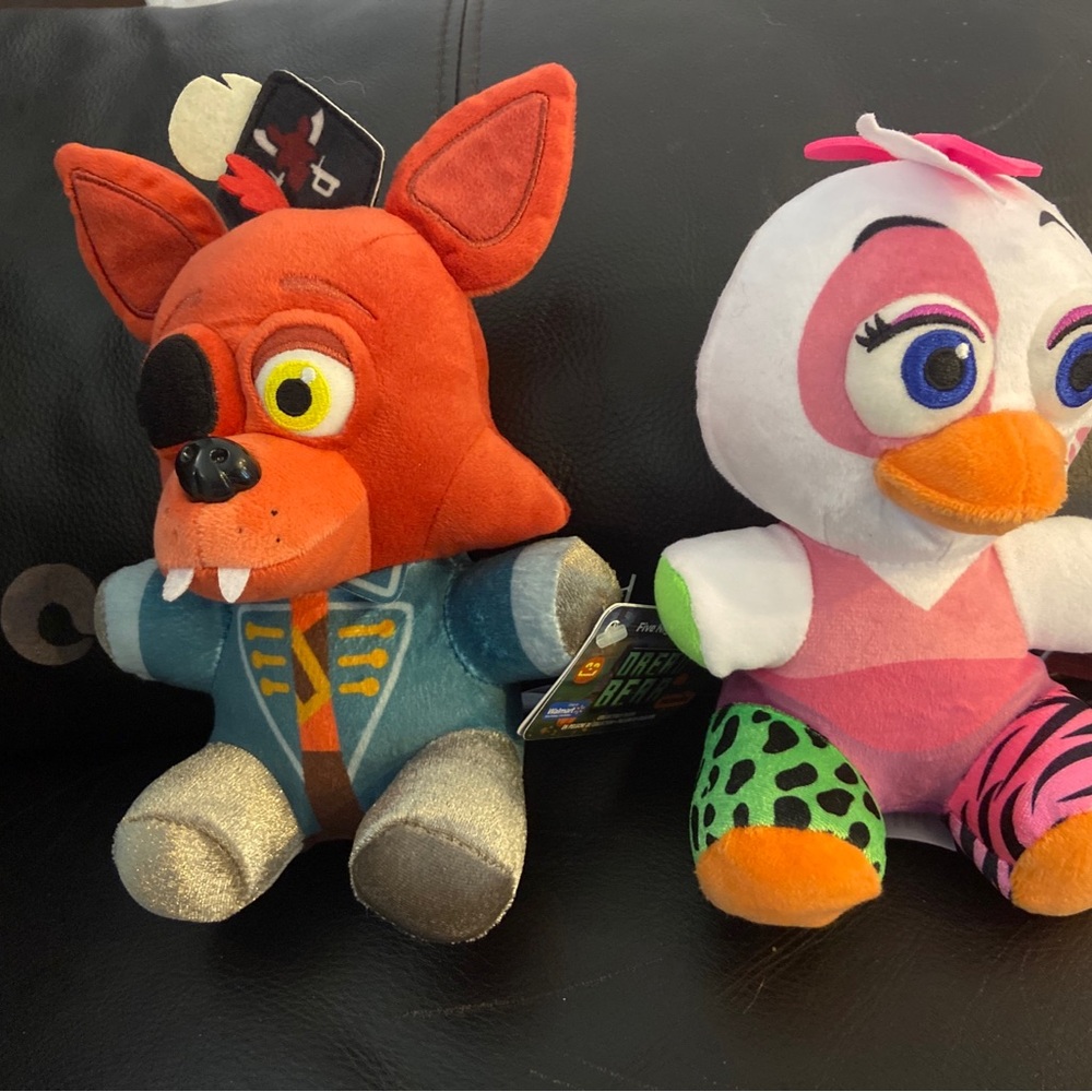 FNAF Security Breach Glamrock Chica And Curse Of The Dreadbear Captain Foxy